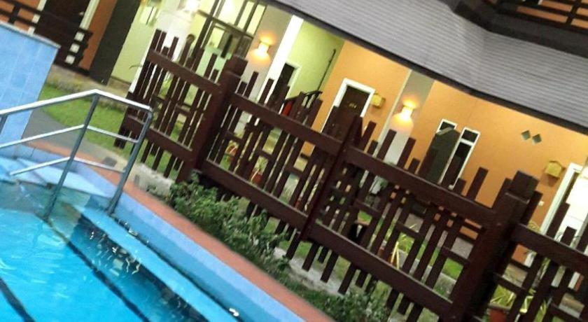 Immana Grand Inle Hotel Nyaungshwe Exteriör bild