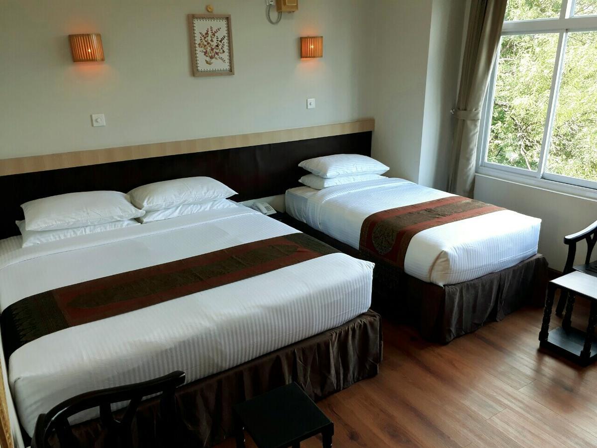 Immana Grand Inle Hotel Nyaungshwe Exteriör bild