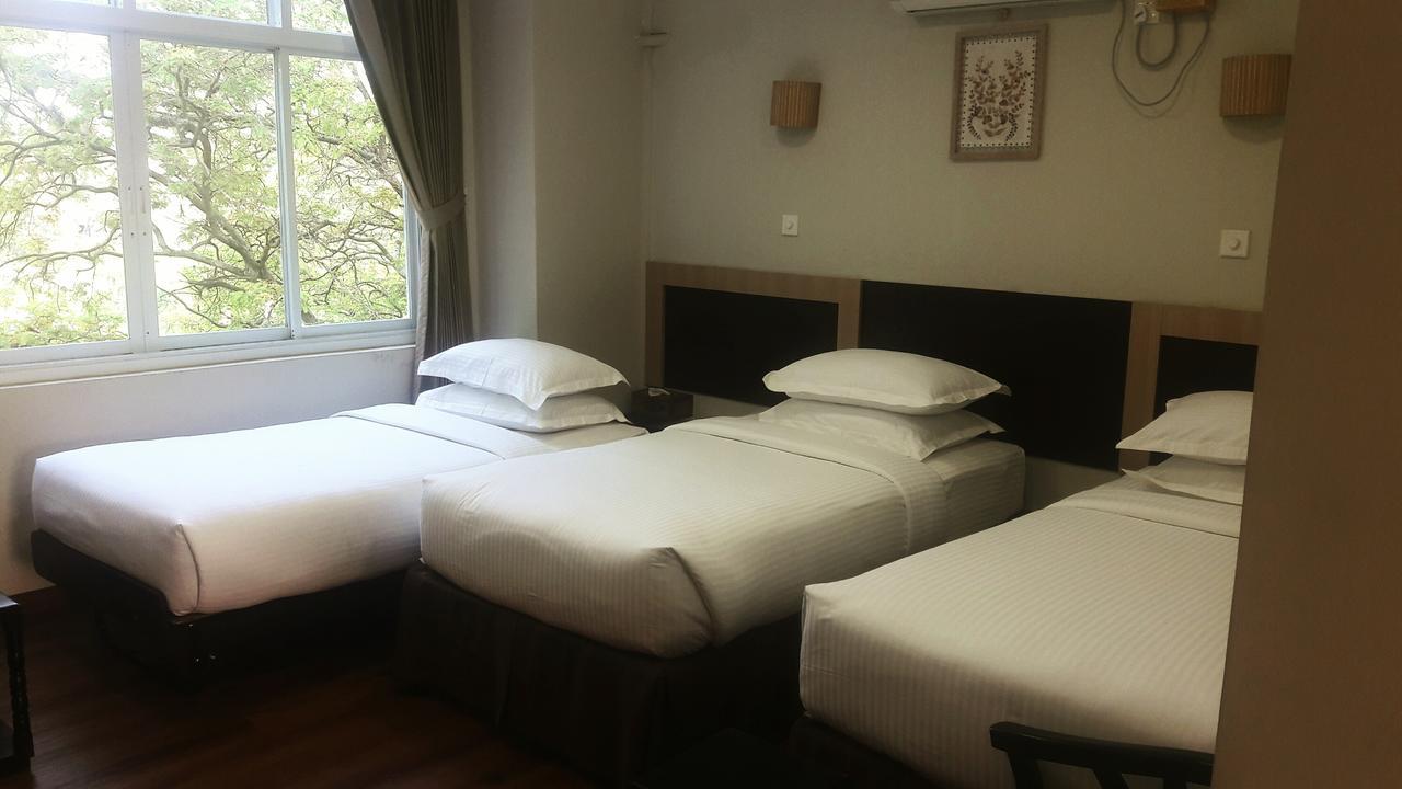 Immana Grand Inle Hotel Nyaungshwe Exteriör bild