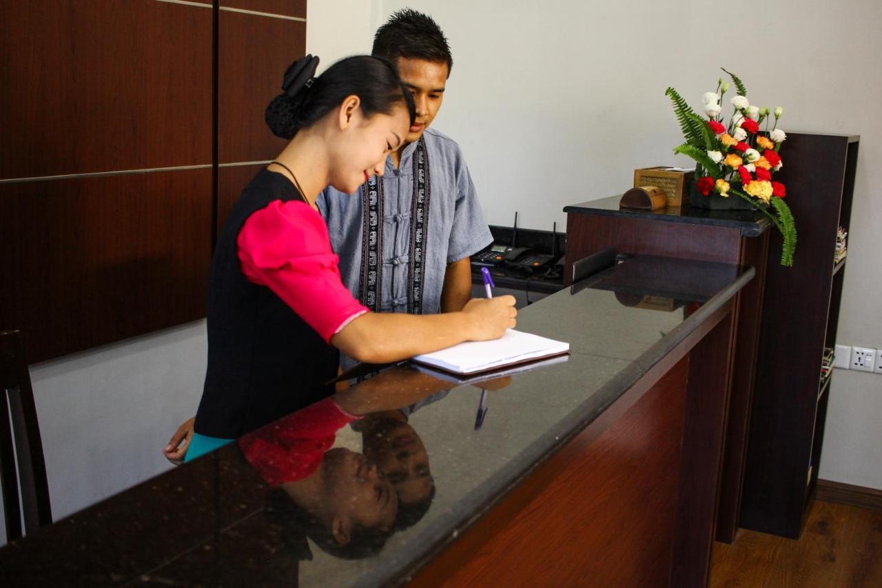 Immana Grand Inle Hotel Nyaungshwe Exteriör bild