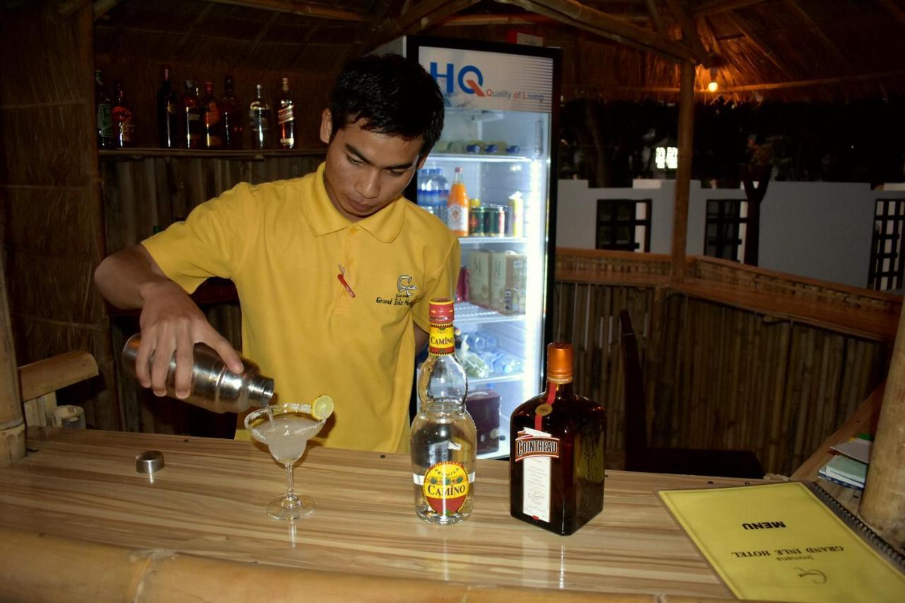 Immana Grand Inle Hotel Nyaungshwe Exteriör bild