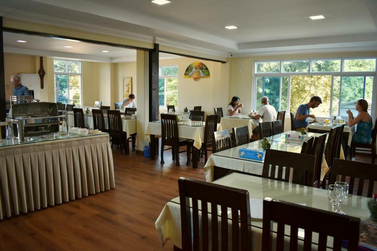 Immana Grand Inle Hotel Nyaungshwe Exteriör bild